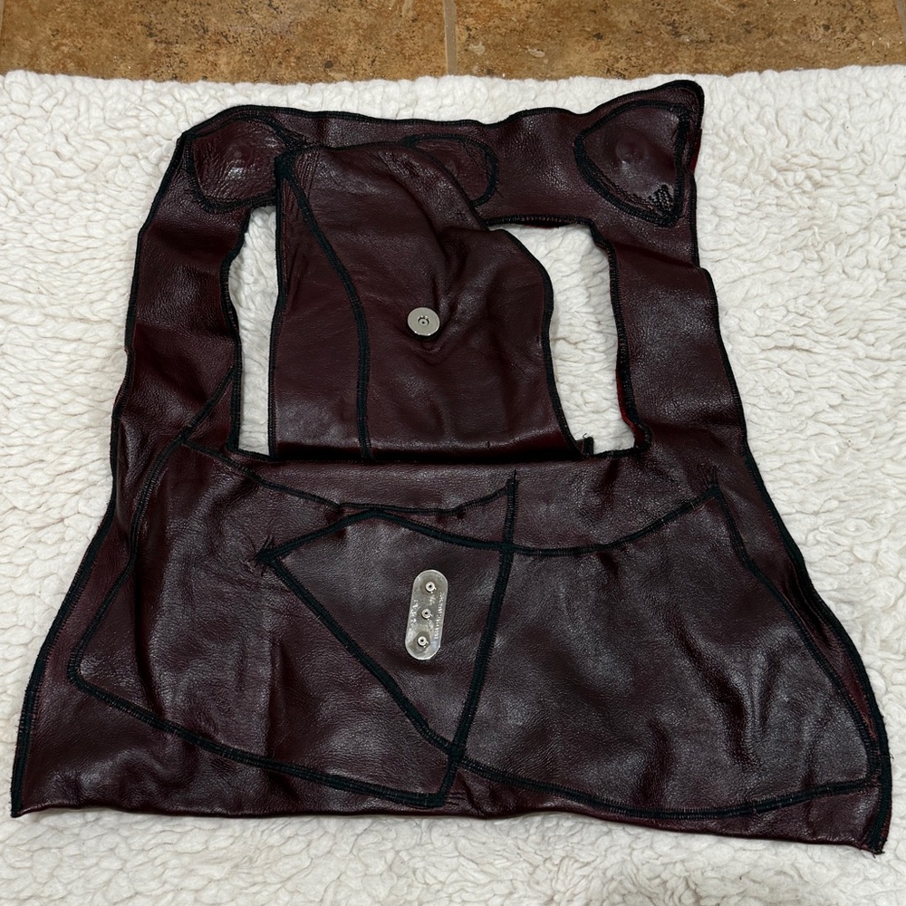 ‼️SOLD‼️(h(om)e) Heather Hambrecht Shoulder Bag Burgundy Organic Distressed - Picture 4 of 14